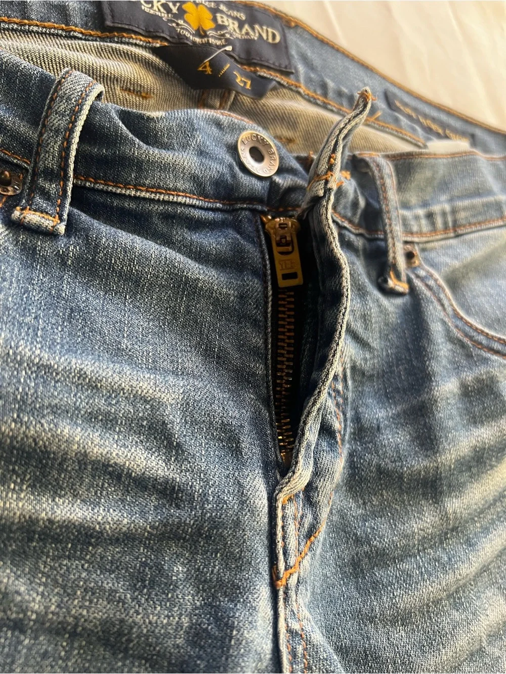 Lucky Brand Women’s Easy Riders Crop Jeans
